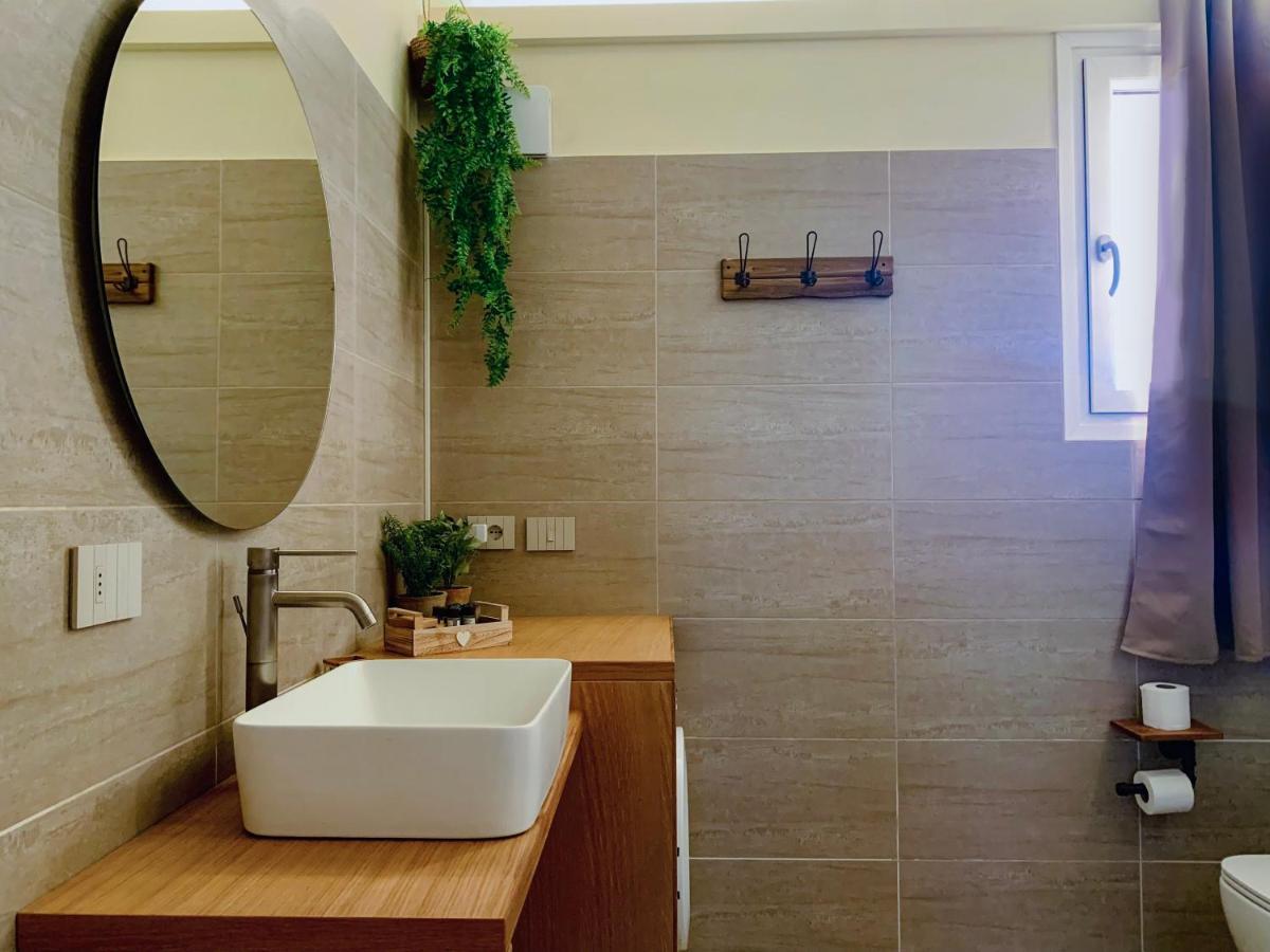 Charming Attic Apartment With Balcony & Swimming Pool Desenzano del Garda Kültér fotó
