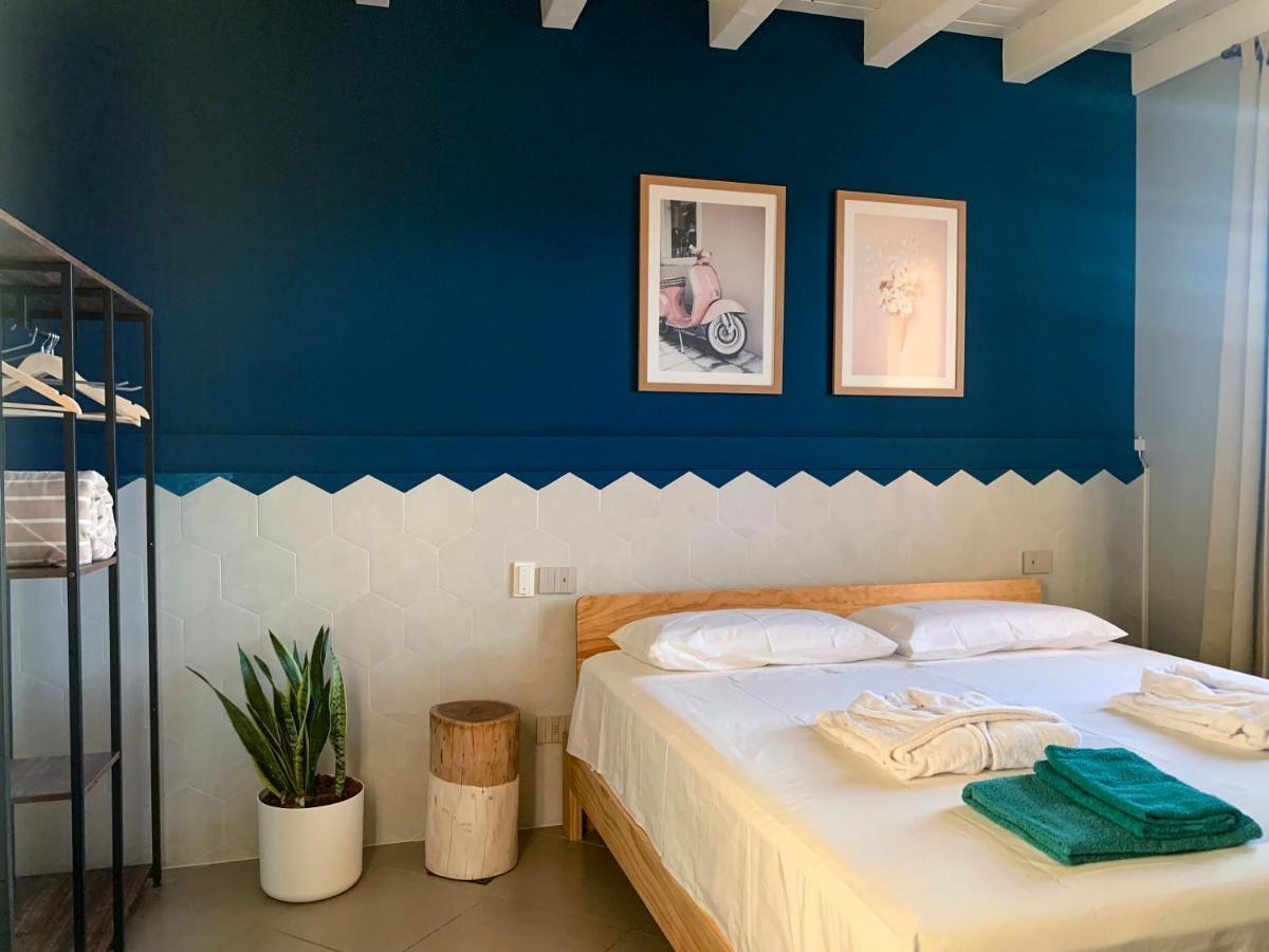 Charming Attic Apartment With Balcony & Swimming Pool Desenzano del Garda Kültér fotó